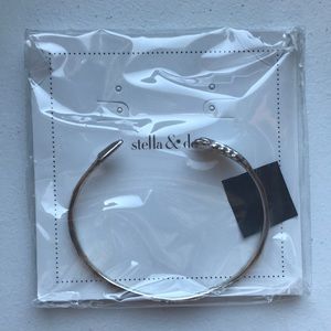 Stella & Dot arrow cuff in silver